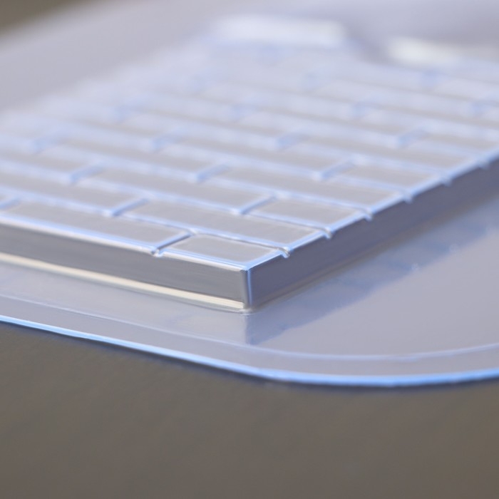 Форма для шоколада и конфет пластиковая «Санта на трубе», размер изделия 17×8,3×1 см, цвет прозрачный Форма для шоколада и конфет пластиковая «Санта на трубе», размер изделия 17×8,3×1 см, цвет прозрачный