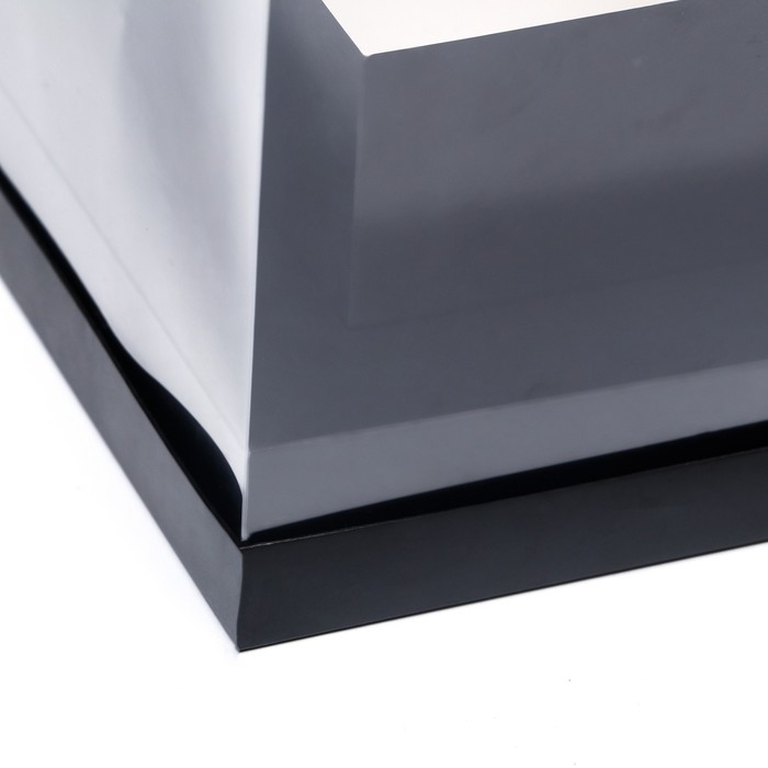 Коробка для цветов с вазой и PVC окнами, складная, 16 х 23 х 16 см, чёрный Коробка для цветов с вазой и PVC окнами, складная, 16 х 23 х 16 см, чёрный