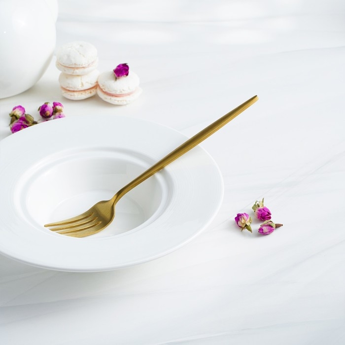 Вилка столовая из нержавеющей стали Magistro «Блинк», 21,5×3 см, цвет золотой Вилка столовая из нержавеющей стали Magistro «Блинк», 21,5×3 см, цвет золотой