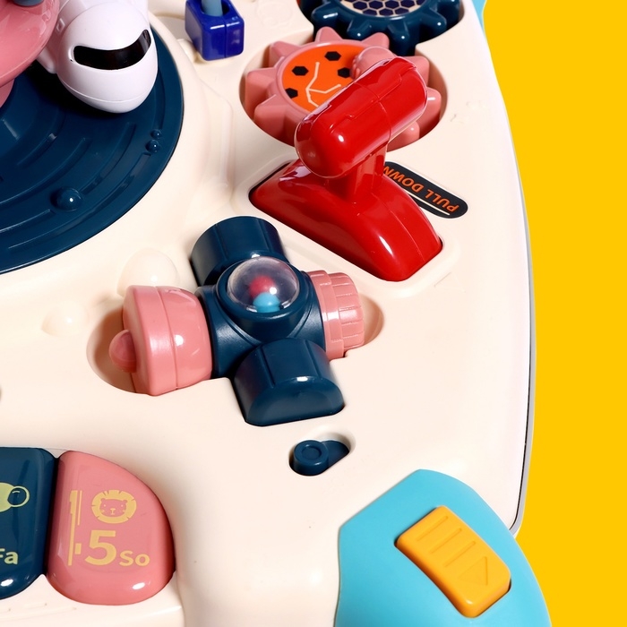 Развивающий столик «Астронавт», световые и звуковые эффекты Развивающий столик «Астронавт», световые и звуковые эффекты