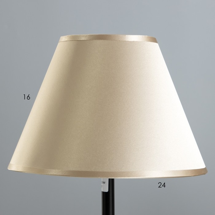 Лампа настольная Oliver 1х15Вт Е27 черный/шампань 25х25х40см RISALUX Лампа настольная Oliver 1х15Вт Е27 черный/шампань 25х25х40см RISALUX