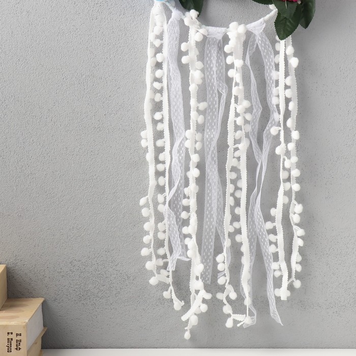 Панно текстиль  Панно текстиль "Цветочный венок с бамбошками" 68х20 см