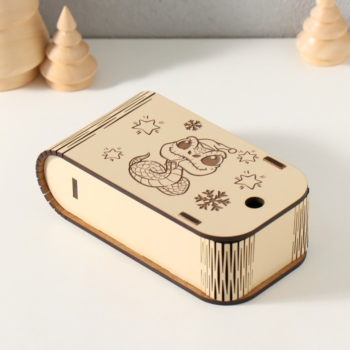 Новогодняя шкатулка  Новогодняя шкатулка "Змея. Звёздочки-снежинки" 13х7х4