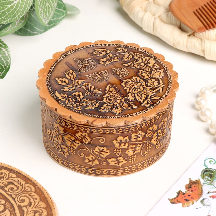 Шкатулка  Шкатулка "Бабочки над цветами", 70 х 35 мм, береста