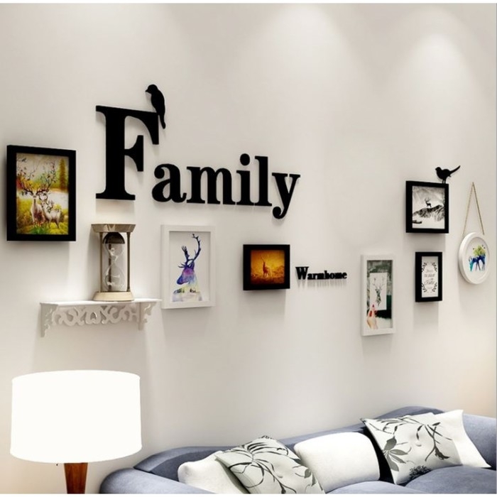 Фоторамка пластик на 7 фото+надпись+полочка  Фоторамка пластик на 7 фото+надпись+полочка "Family. Птицы" чёрно-белые набор 86х186 см