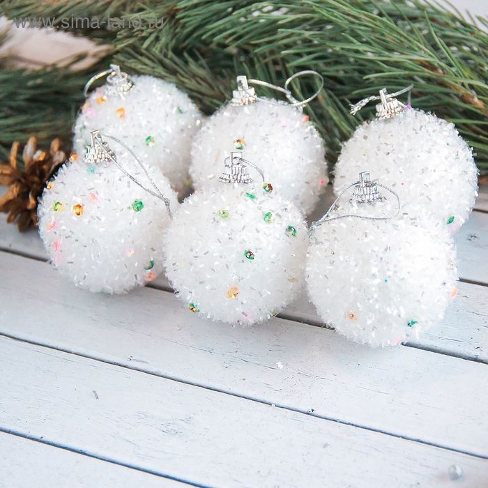 Набор шаров пластик d-5,5 см, 6 шт Набор шаров пластик d-5,5 см, 6 шт "Пушинка" белый