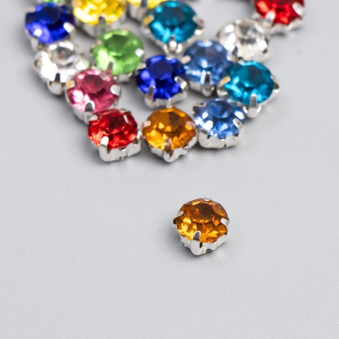 Стразы в цапах круглые 6 мм (20 шт/упак), микс, оправа серебро Стразы в цапах круглые 6 мм (20 шт/упак), микс, оправа серебро