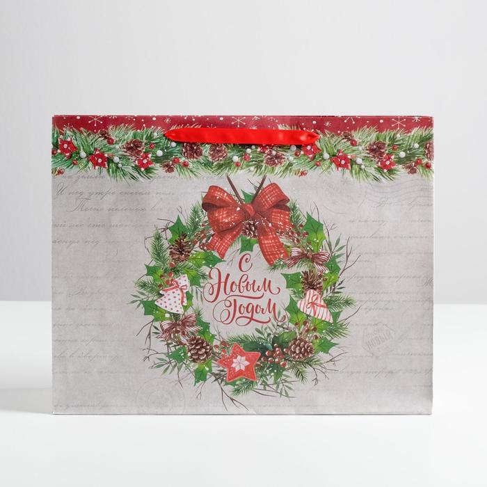 Пакет подарочный новогодний крафтовый горизонтальный «Спешу поздравить с Новым годом», L 40 х 31 х 9 см, Новый год Пакет подарочный новогодний крафтовый горизонтальный «Спешу поздравить с Новым годом», L 40 х 31 х 9 см, Новый год