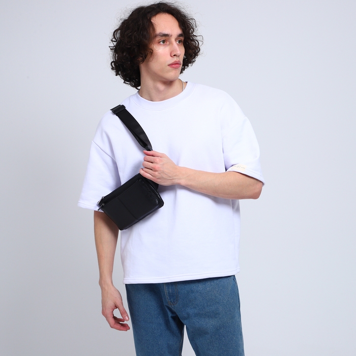 Сумка поясная на молнии, 2 наружных кармана, цвет чёрный Сумка поясная на молнии, 2 наружных кармана, цвет чёрный