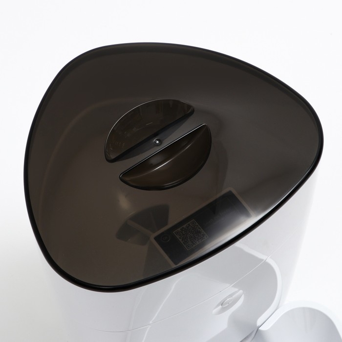 Умная автокормушка, контейнер 5,5 л, с Wi-Fi, функция записи голоса, белая Умная автокормушка, контейнер 5,5 л, с Wi-Fi, функция записи голоса, белая