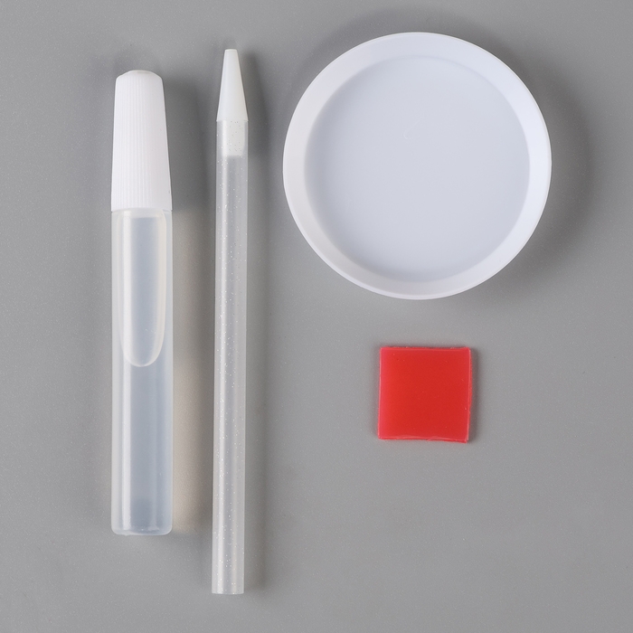 Ёлочная игрушка своими руками на новый год. Декор ёлочного шара полубусинами и блестками «Белый и серебро», новогодний набор для творчества Ёлочная игрушка своими руками на новый год. Декор ёлочного шара полубусинами и блестками «Белый и серебро», новогодний набор для творчества