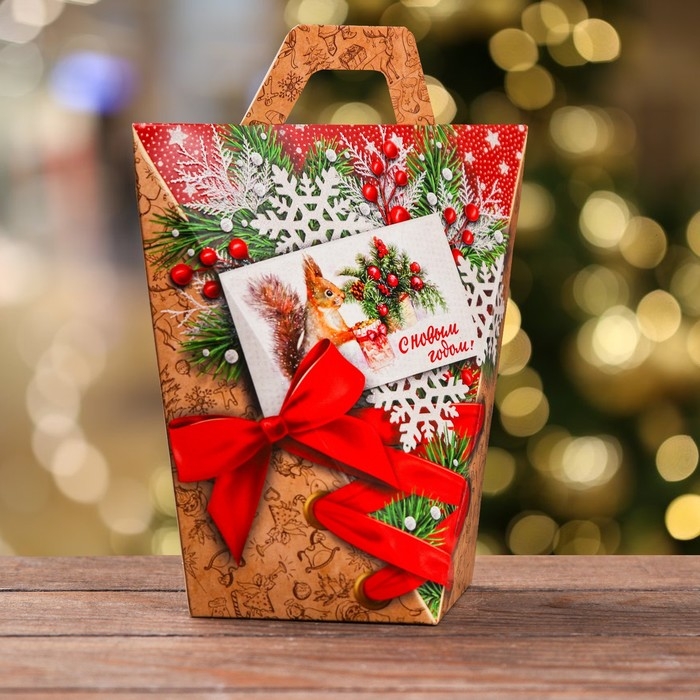 Подарочная коробка Подарочная коробка "Новогодний презент", 19 х 13,5 х 20 см