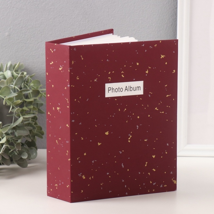 Фотоальбом на 200 фото 10х15 см Фотоальбом на 200 фото 10х15 см "В крапинку" матовый, бордовый 6,5х17,5х23 см