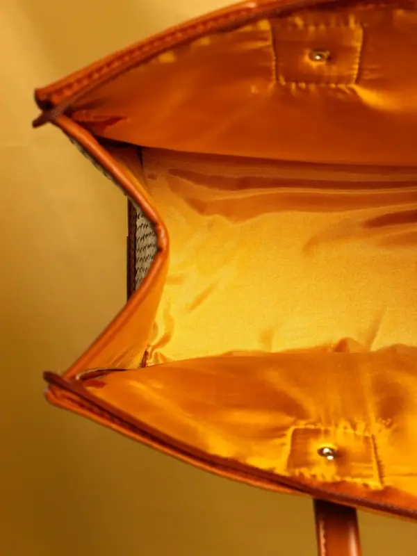 Сумка плетёная на молнии из пандана 41х16х50 см, светло-коричневый Сумка плетёная на молнии из пандана 41х16х50 см, светло-коричневый