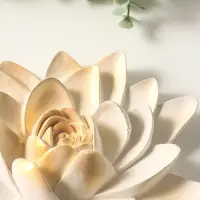 Панно настенное &laquo;Лотос&raquo; с подвесом, 13&times;15 см, белое с позолотой