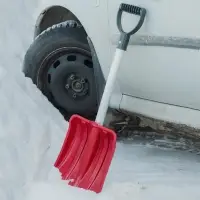 Лопата автомобильная пластиковая, ковш 240 × 300 мм, с алюминиевой планкой, алюминиевый черенок (длина ± 7 см), цвет МИКС Лопата автомобильная пластиковая, ковш 240 × 300 мм, с алюминиевой планкой, алюминиевый черенок (длина ± 7 см), цвет МИКС