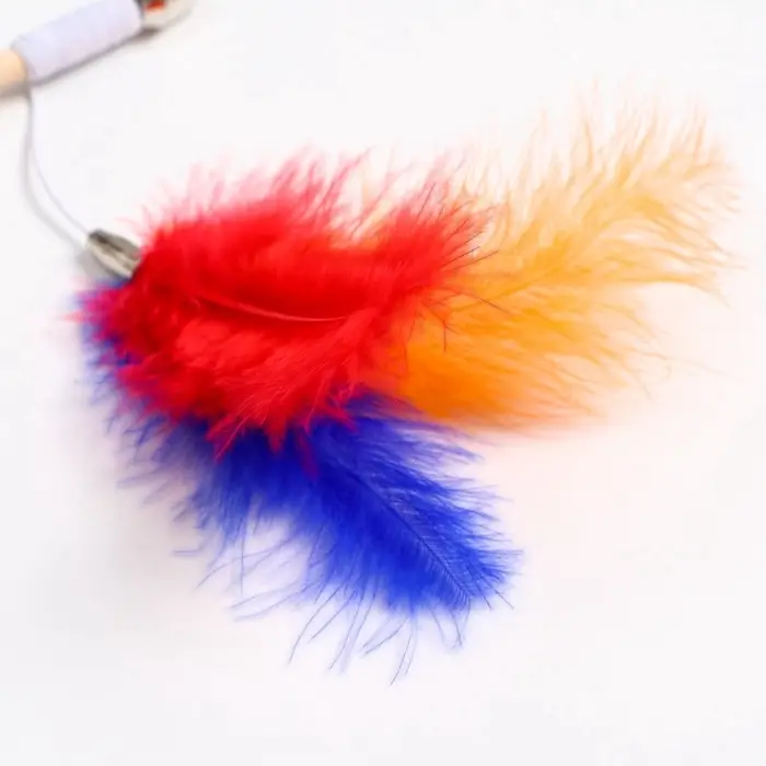 Дразнилка - удочка &laquo;Радужные перья&raquo;, на деревянной палочке, цвет МИКС