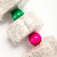 Точильные камни для птиц, с бусинами, 65 г