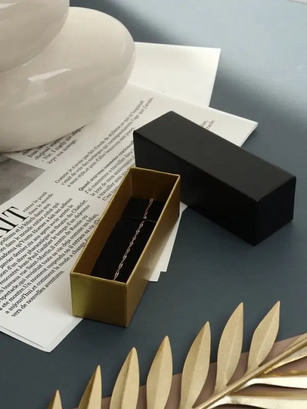 Коробочка подарочная под набор &laquo;Помада&raquo;, 4&times;12&times;4 см, чёрная