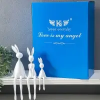 Сувенир полистоун "Семья зайцев" белый набор 3 шт 4,5х4х14,7 6,5х3,8х23,5 7,2х7,5х25 см