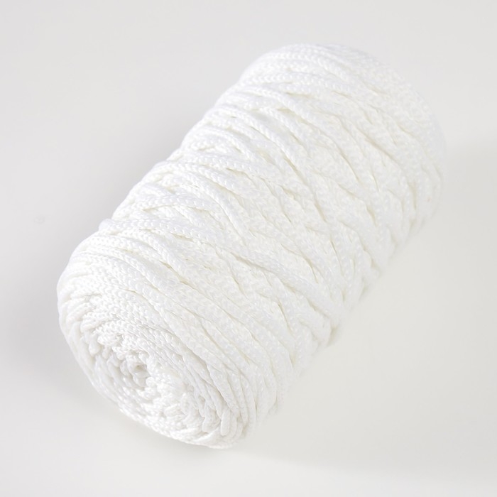 Шнур для вязания 100% полиэфир 3мм 100м/200±20гр (01-белый) Шнур для вязания 100% полиэфир 3мм 100м/200±20гр (01-белый)