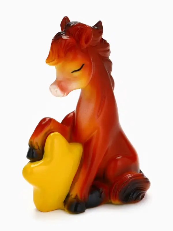 Фигурка новогодняя «Лошадка со звездой» полистоун 9 см Фигурка новогодняя «Лошадка со звездой» полистоун 9 см