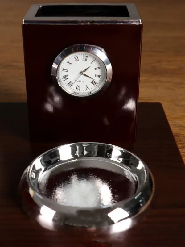 Набор настольный 7 в 1, (карандашница с часами, визитница, глобус, подставка, калька, подставка для мелочей)