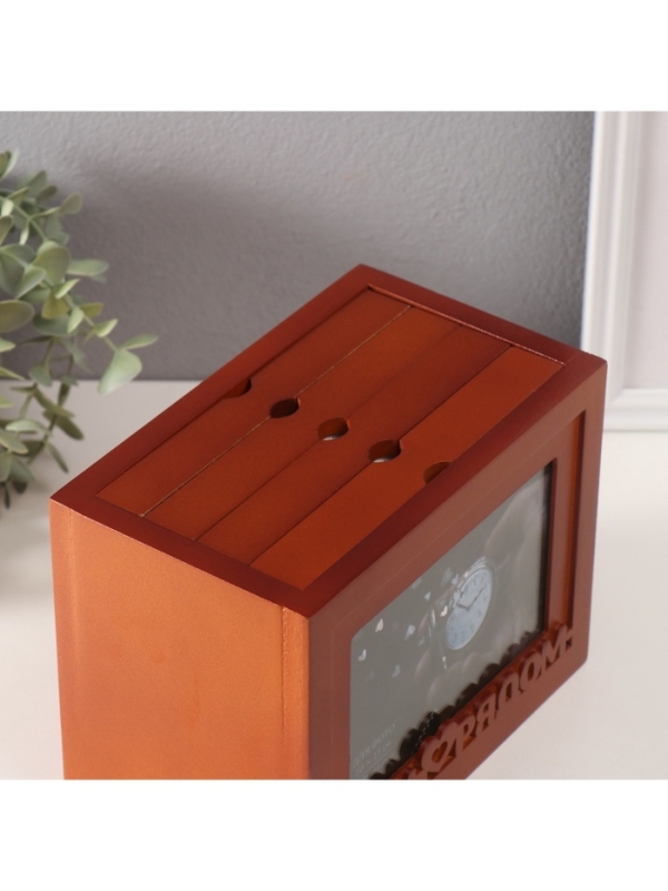 Фотоархив на 96 фото 10х15 см + рамка 10х15 см "Будь рядом" красное дерево 20х15х12 см