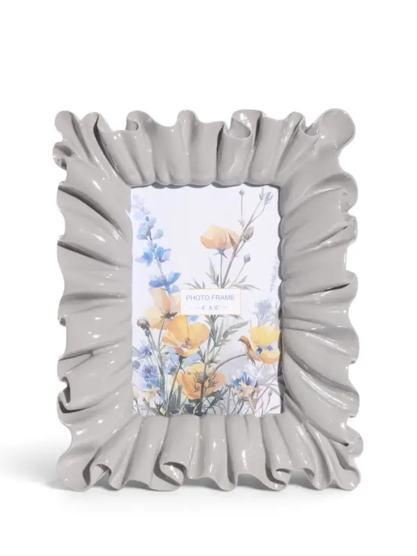 Фоторамка полистоун 10&times;15 см &laquo;Воланы&raquo;, 18.7&times;3&times;23.3 см, глянец