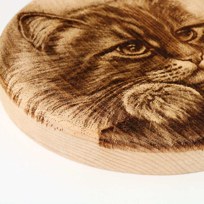 Доска из массива кедра «Кошка», круглая, 18 × 18 см №187