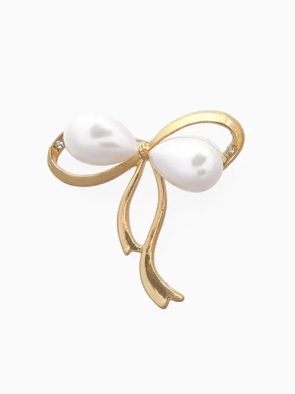 Брошь &laquo;Бантик&raquo;, с жемчужинками, белая в золоте