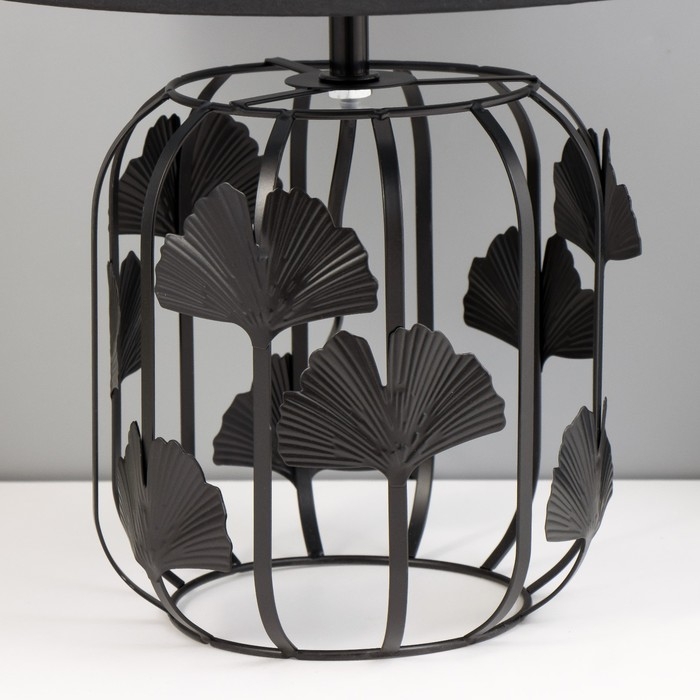 Настольная лампа Настольная лампа "Азария" E27 40Вт черный 27х27х42 см RISALUX