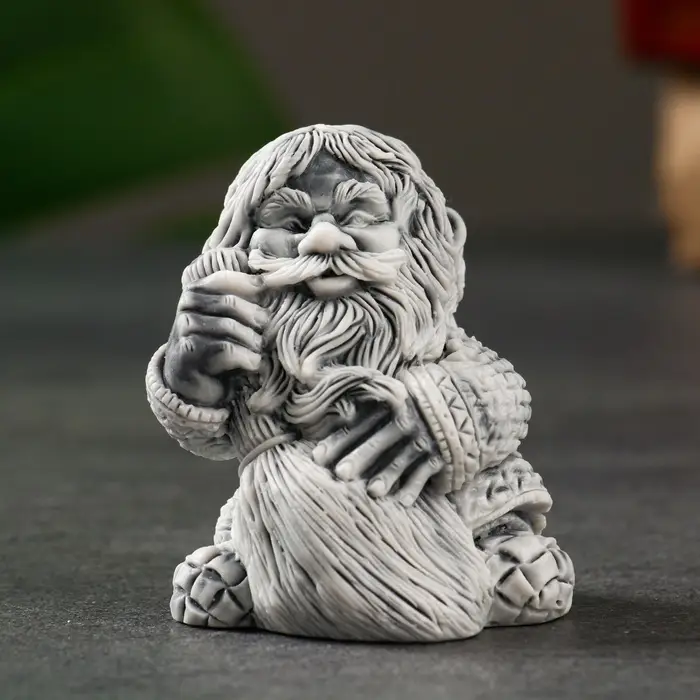 Фигурка &laquo;Домовой с веником&raquo;, 6.5 см