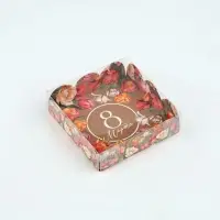 Коробка для кондитерских изделий с пластиковой крышкой &laquo;8 Марта&raquo;, 10.5&times;10.5&times;3 см