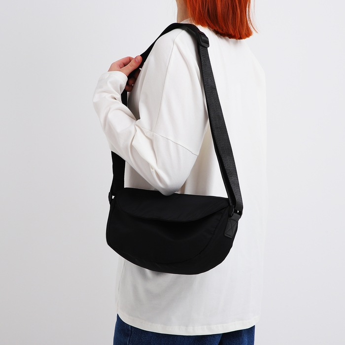 Сумка молодёжная на молнии, цвет чёрный Сумка молодёжная на молнии, цвет чёрный