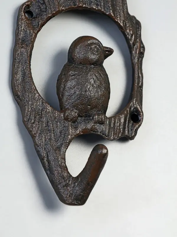 Крючок декоративный чугун Крючок декоративный чугун "Птичка в дупле" 8,5х3,5х16,5 см