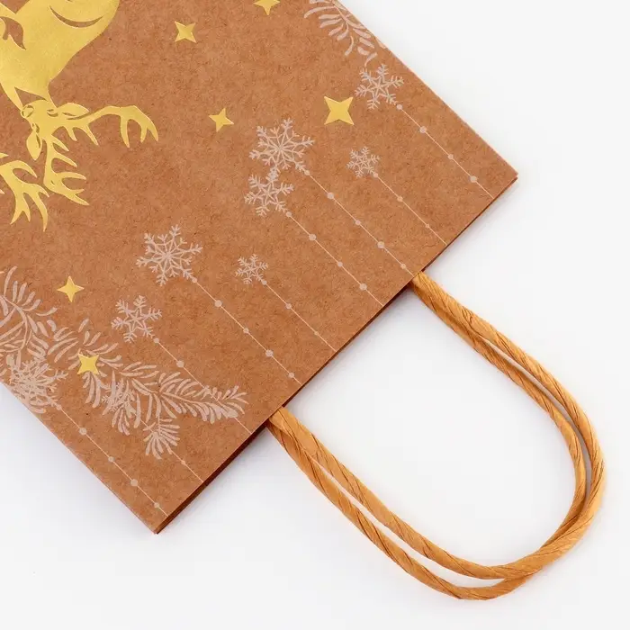 Пакет крафт с золотым тиснением, круглая ручка, «Новый год» 15×21×8 см, 120 г Пакет крафт с золотым тиснением, круглая ручка, «Новый год» 15×21×8 см, 120 г