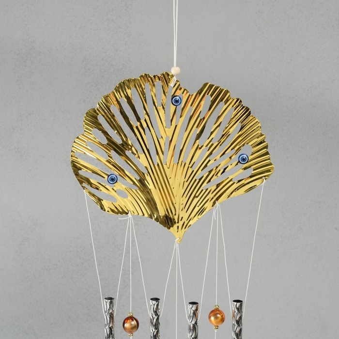 Музыка ветра от сглаза металл Музыка ветра от сглаза металл "Лист Назар" 4 трубки и 3 колокольчика 2,5х23,5х67 см