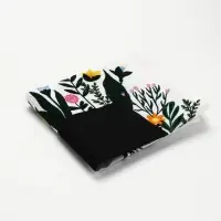 Набор с крем-мёдом, чаем и полотенцем в коробке "Весенний паттерн"