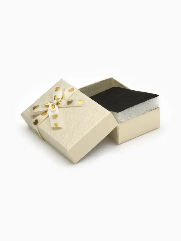 Коробочка подарочная под набор «Влюбленность», 5×8 (размер полезной части 4.7×7.7 см), бежевая, вставка чёрная Коробочка подарочная под набор «Влюбленность», 5×8 (размер полезной части 4.7×7.7 см), бежевая, вставка чёрная