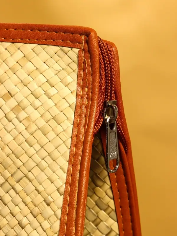 Сумка плетёная на молнии из пандана 41х16х50 см, светло-коричневый Сумка плетёная на молнии из пандана 41х16х50 см, светло-коричневый