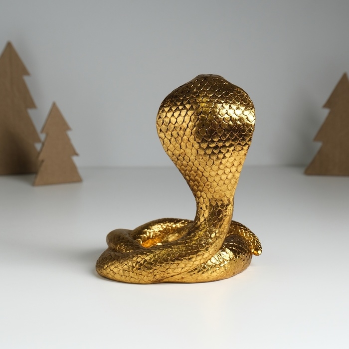 Сувенир полистоун подставка Сувенир полистоун подставка "Королевская кобра" золото 13х11,7х14,3 см