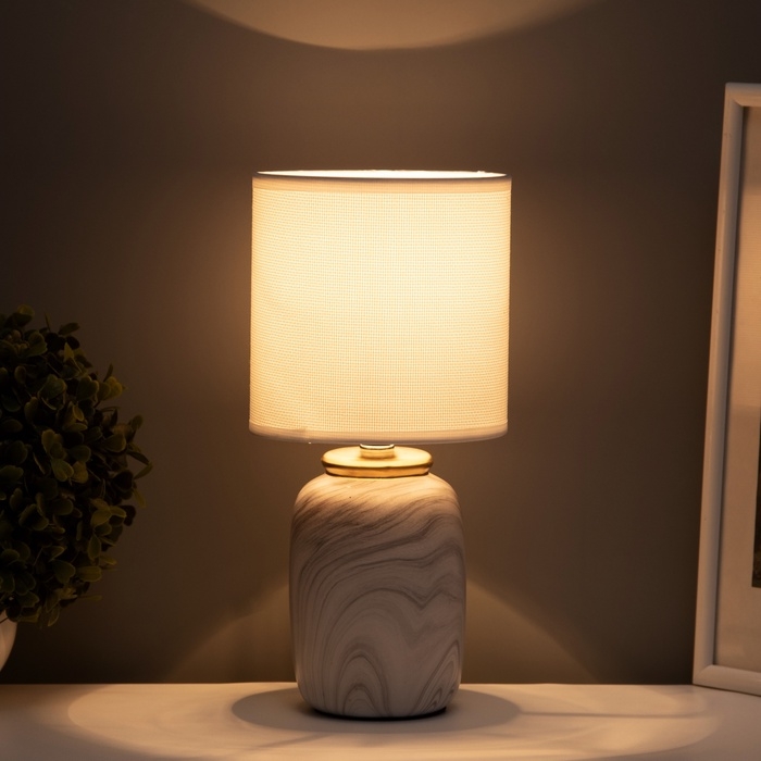 Настольная лампа Настольная лампа "Ревиджо" Е14 40вт 13х13х28 см