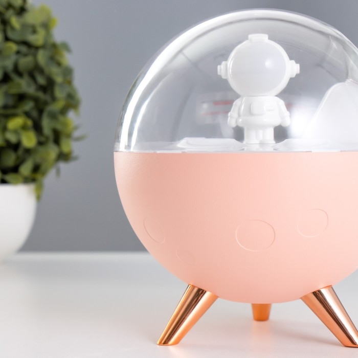 Ночник увлажнитель Ночник увлажнитель "Космонавт" LED USB АКБ 13х13х15,5 см RISALUX