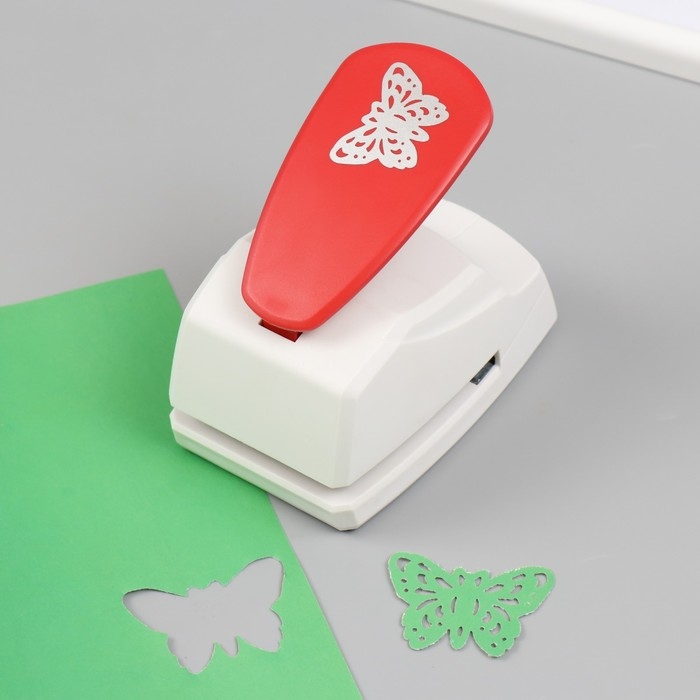 Дырокол фигурный рисунок 4,5х3,5 см Дырокол фигурный рисунок 4,5х3,5 см "Ажурная бабочка" МИКС 10х11,5х7,5 см