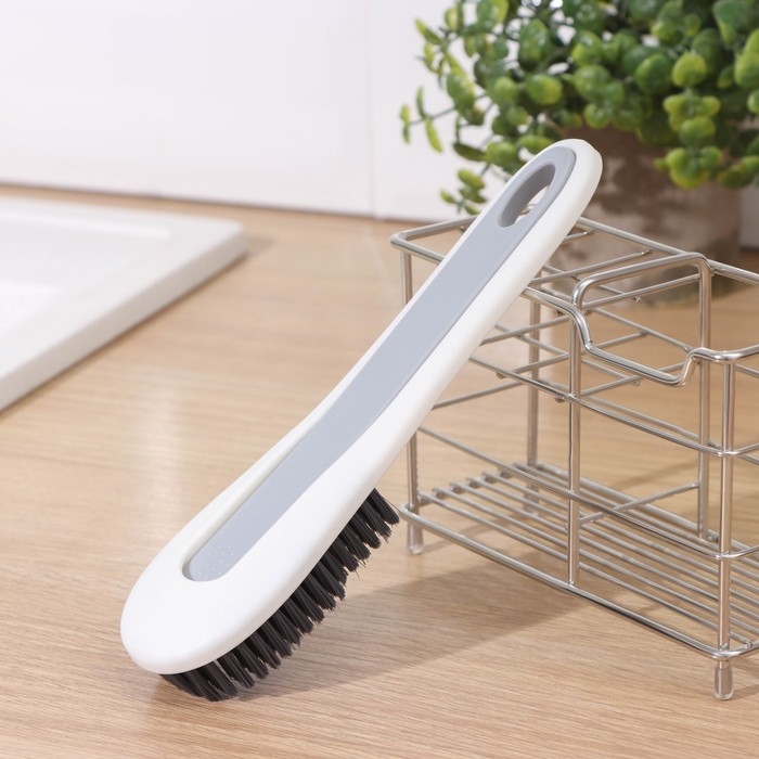 Щетка с ручкой Доляна, с дополнительной щёткой для узких мест, 19,6×5×3 см, щетина 1,6 см Щетка с ручкой Доляна, с дополнительной щёткой для узких мест, 19,6×5×3 см, щетина 1,6 см