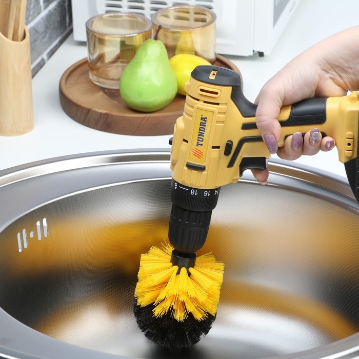Насадка щетка на шуруповерт ТУНДРА, d=85 мм, высота 125 мм, шестигранный хвостовик Насадка щетка на шуруповерт ТУНДРА, d=85 мм, высота 125 мм, шестигранный хвостовик