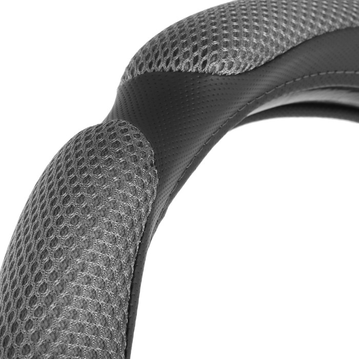 Оплетка на руль TORSO, анатомическая, 6 подушек, размер 38 см, серый Оплетка на руль TORSO, анатомическая, 6 подушек, размер 38 см, серый