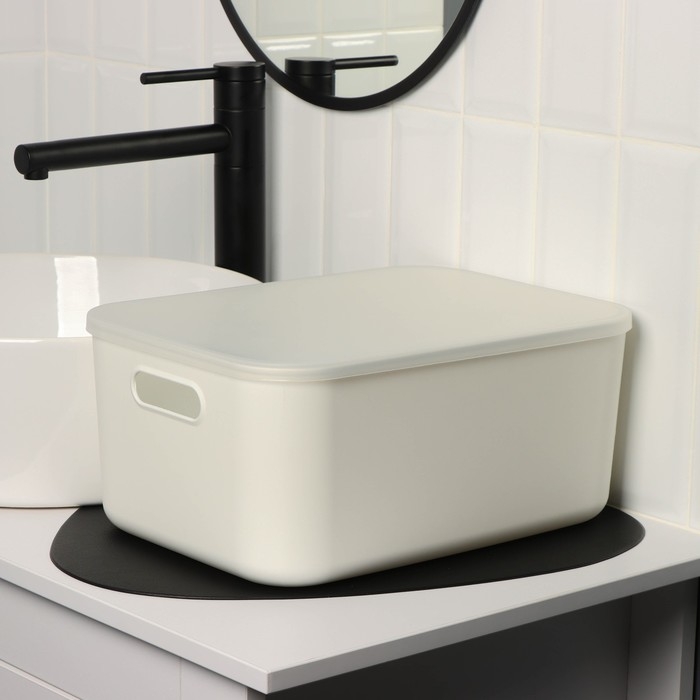 Контейнер для хранения с крышкой LaDо́m «Лёгкость», 36,5×26×16 см, цвет белый Контейнер для хранения с крышкой LaDо́m «Лёгкость», 36,5×26×16 см, цвет белый