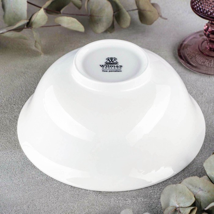 Салатник фарфоровый Wilmax, 860 мл, d=17,5 см, цвет белый Салатник фарфоровый Wilmax, 860 мл, d=17,5 см, цвет белый